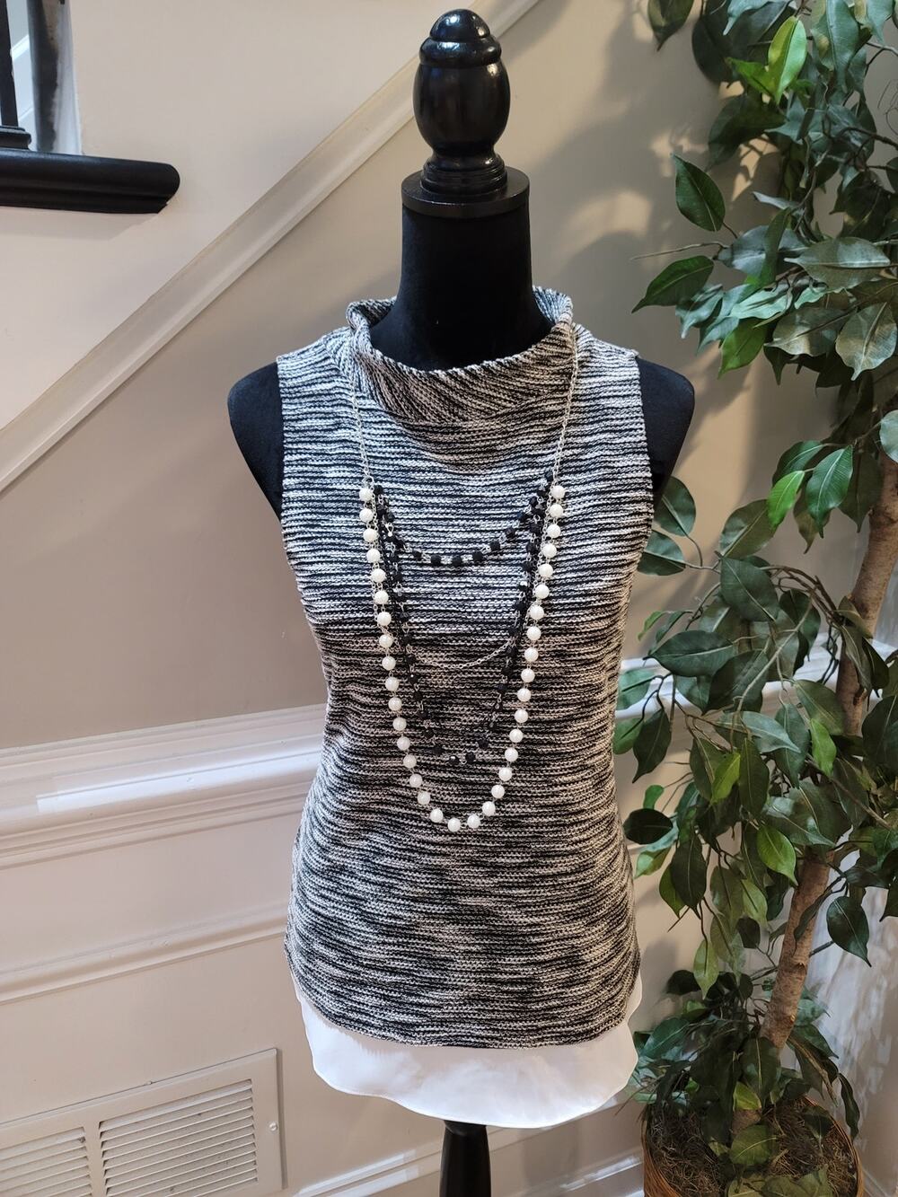 White House Black Market Blouse Women's SZ Small Gray Space Dye Mock Neck